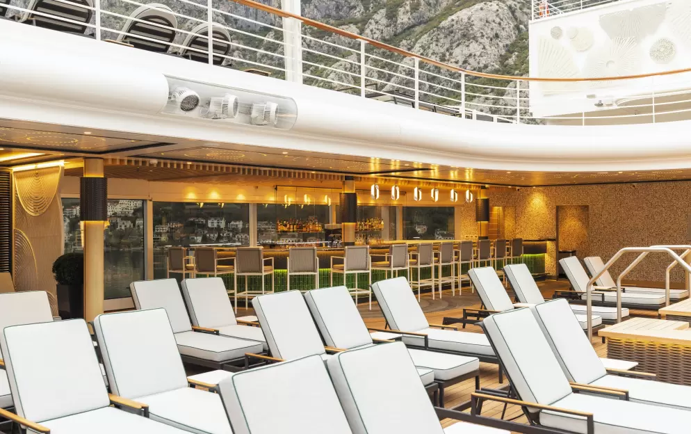 RSSC, Seven Seas Grandeur, Pool Deck 3.jpg